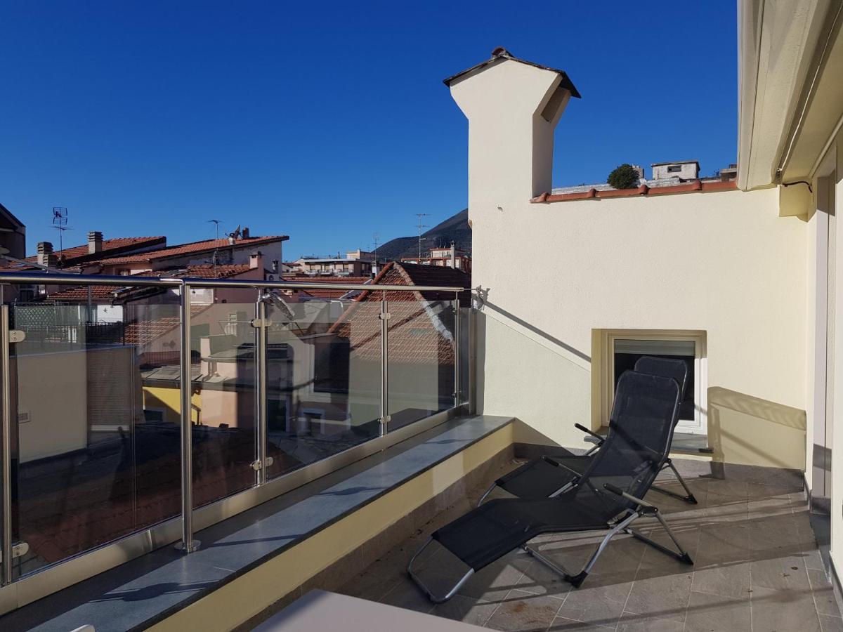 Casaviva - Casa Vacanze A Ceriale Con Terrazza Exterior foto
